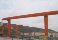 MH型電動(dòng)葫蘆單梁門式起重機(jī)