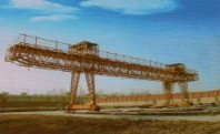 雙梁門(mén)式起重機(jī)（花架型）